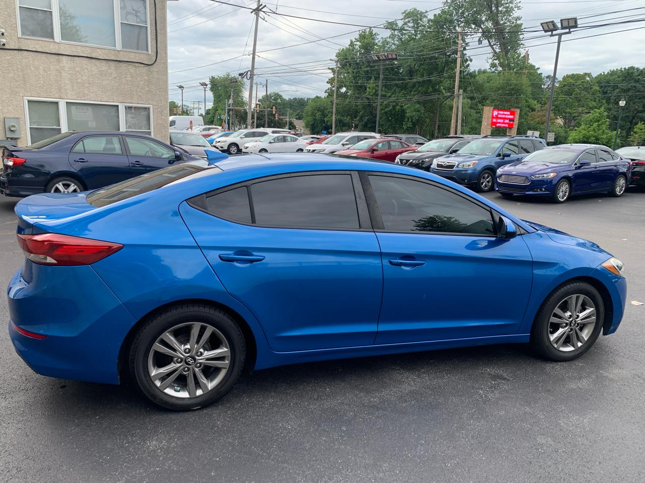 Hyundai Elantra  2017