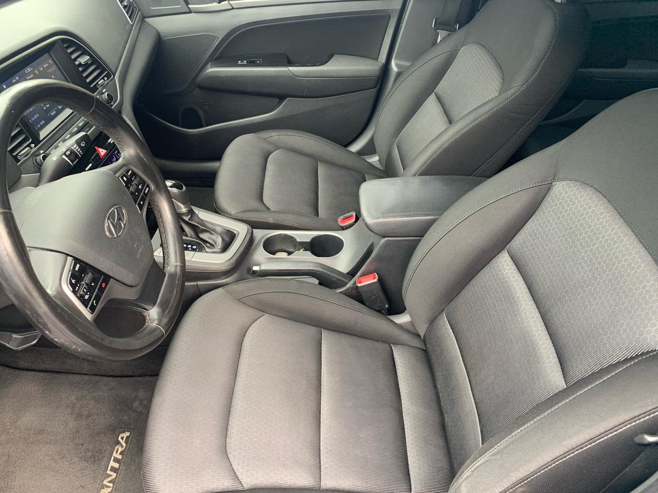 Hyundai Elantra  2017