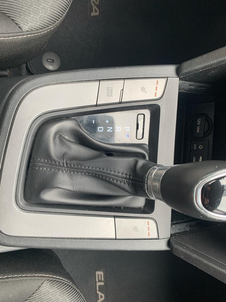 Hyundai Elantra  2017