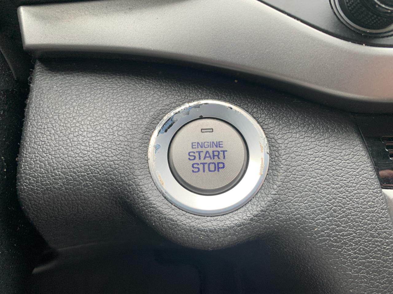 Hyundai Elantra  2017