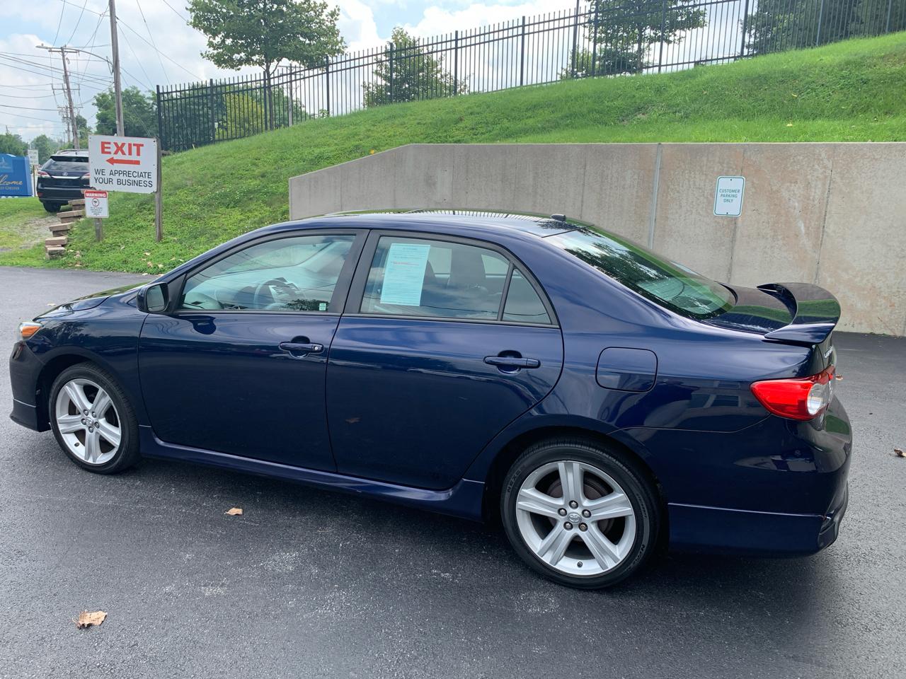 Toyota Corolla S 4-Speed AT 2013