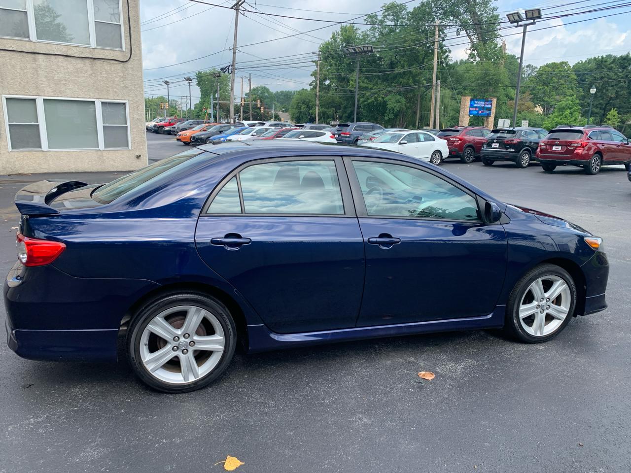 Toyota Corolla S 4-Speed AT 2013