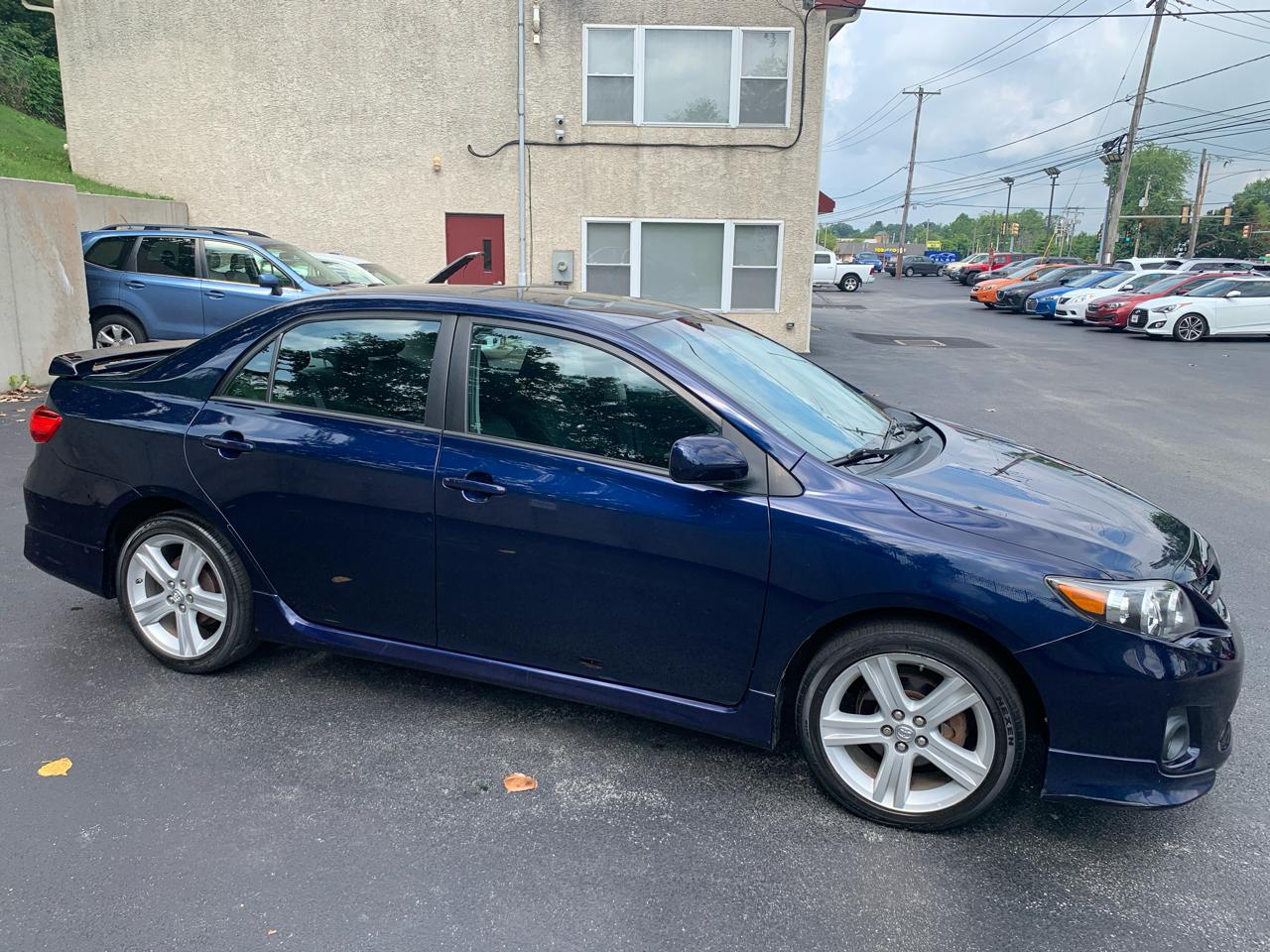 Toyota Corolla S 4-Speed AT 2013