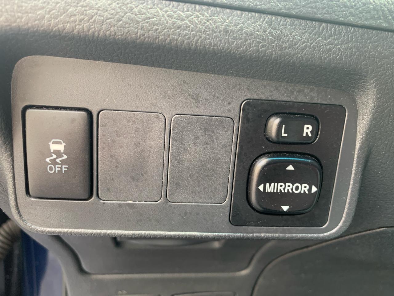 Toyota Corolla S 4-Speed AT 2013