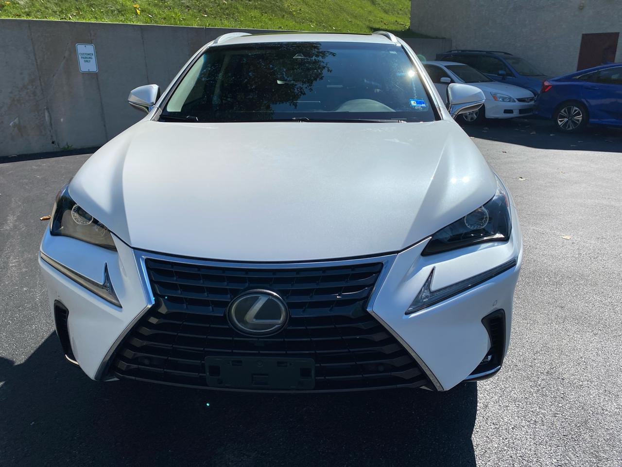 Lexus NX 200t  2018