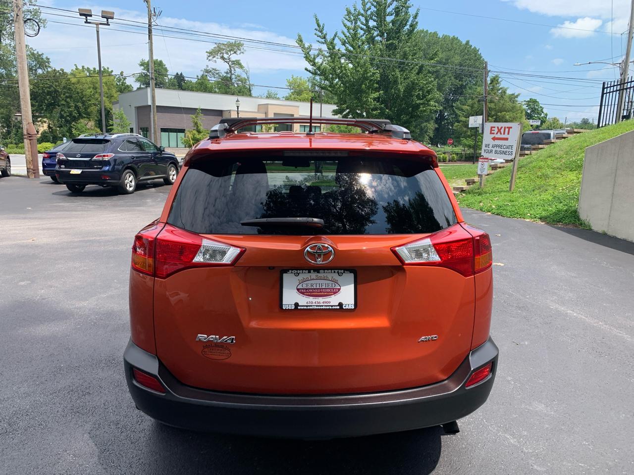 Toyota RAV4  2015
