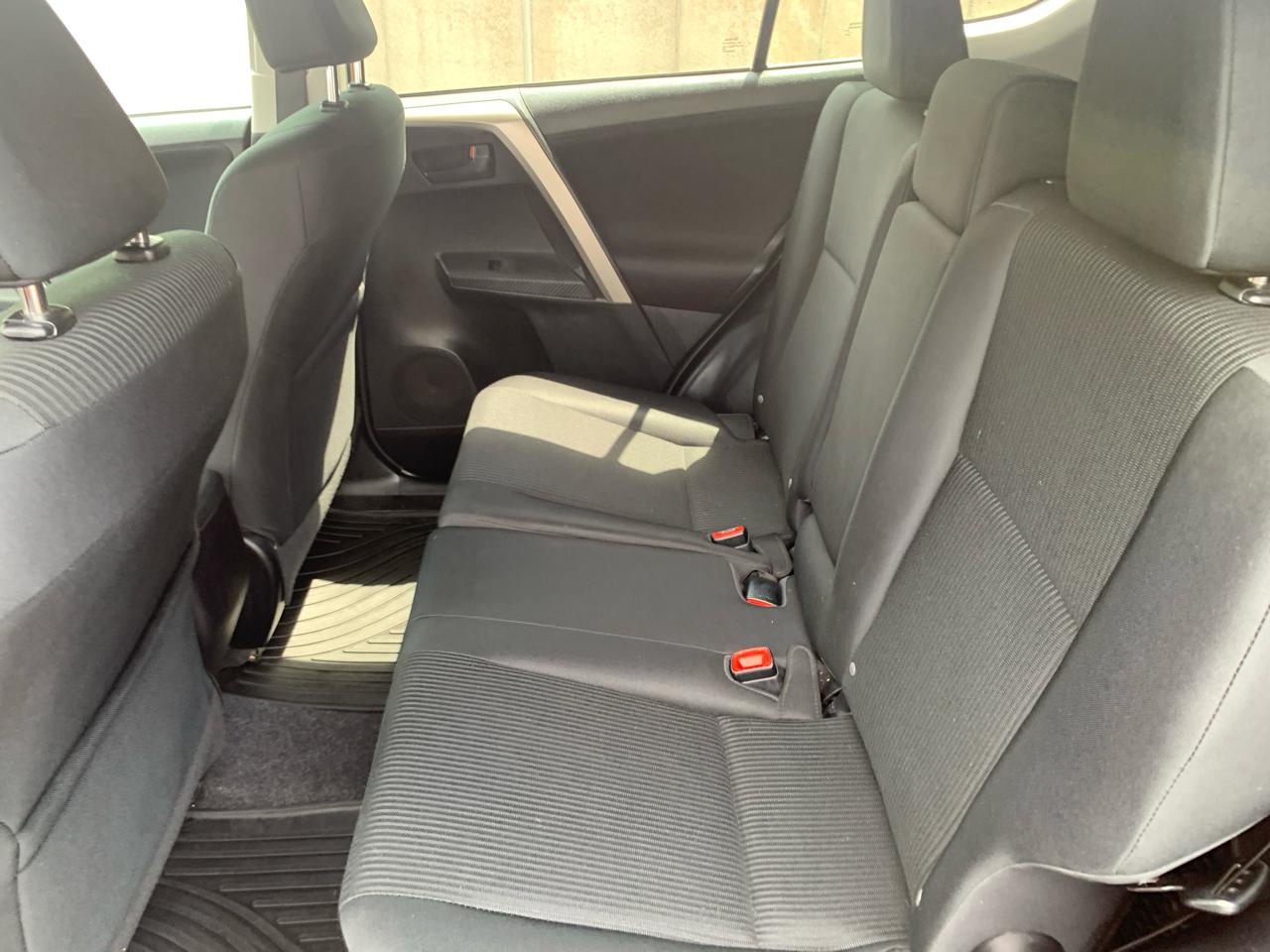Toyota RAV4  2015