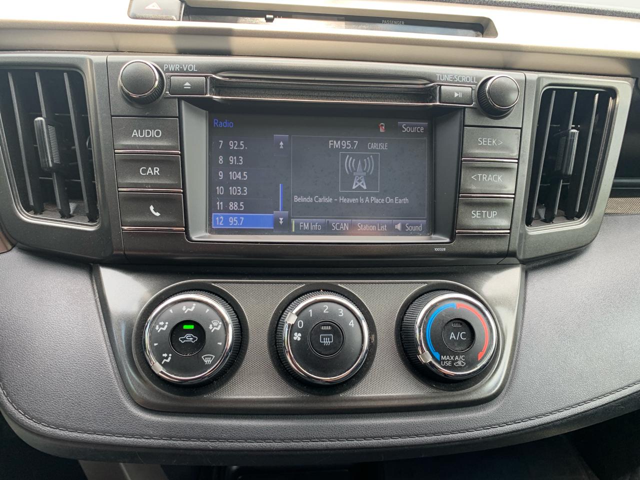 Toyota RAV4  2015