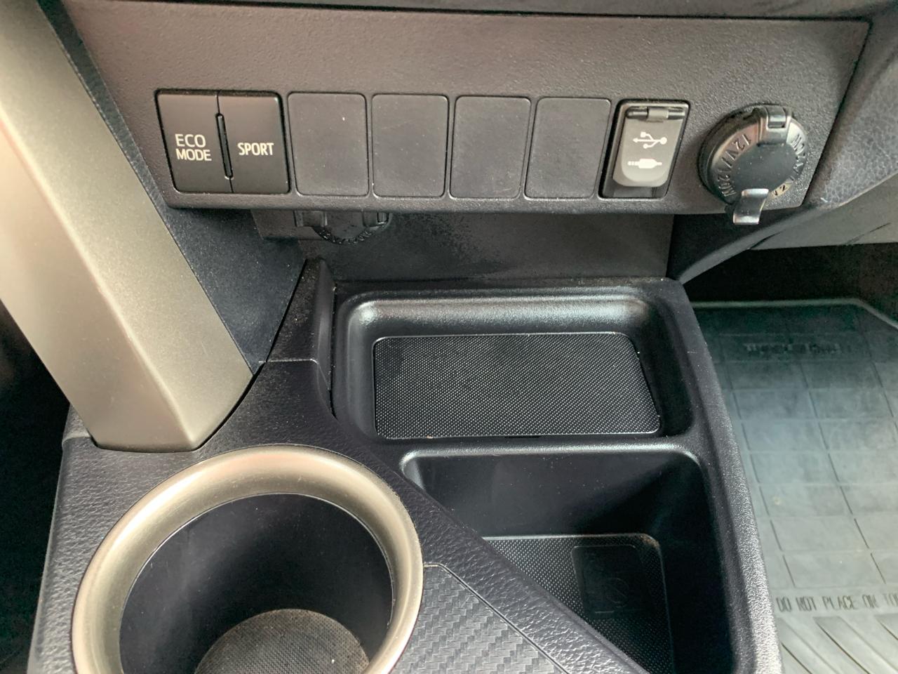 Toyota RAV4  2015