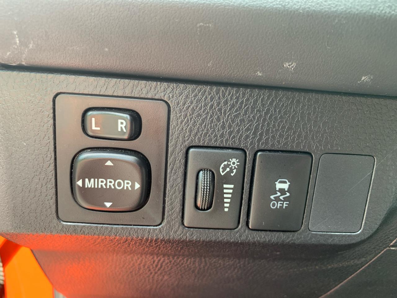 Toyota RAV4  2015