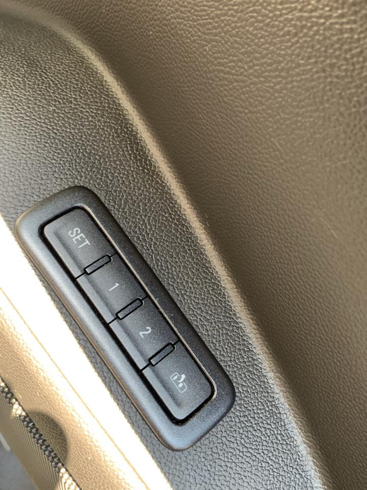 Chevrolet Tahoe 4WD 4dr LT 2018