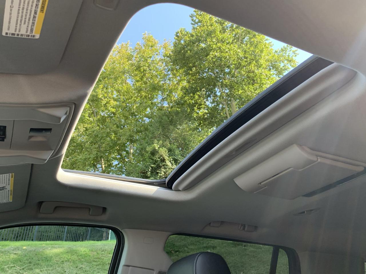 Chevrolet Tahoe 4WD 4dr LT 2018