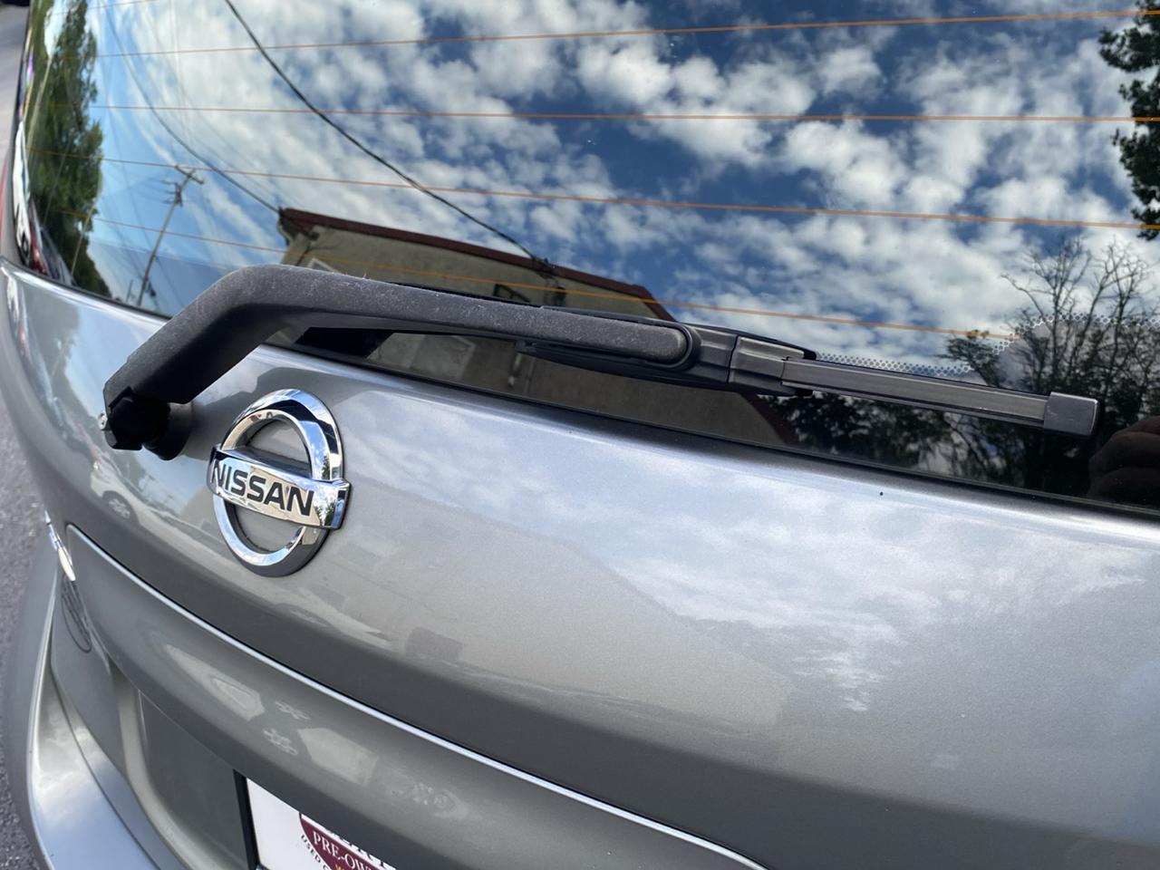 Nissan Versa Note 5dr HB CVT 1.6 SV 2015