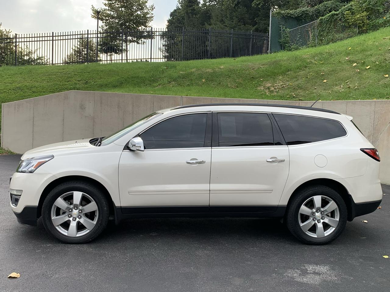 Chevrolet Traverse AWD 4dr LTZ 2015