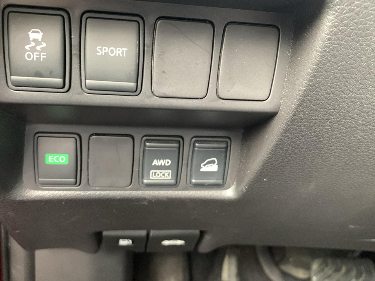 Nissan Rogue AWD 4dr SV 2015