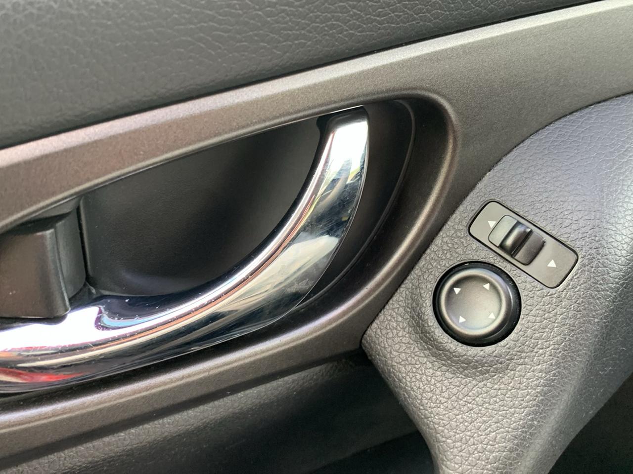 Nissan Rogue AWD 4dr SV 2015
