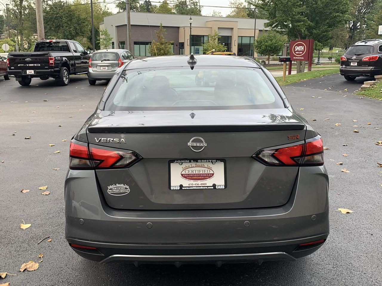 Nissan Versa SR CVT 2024