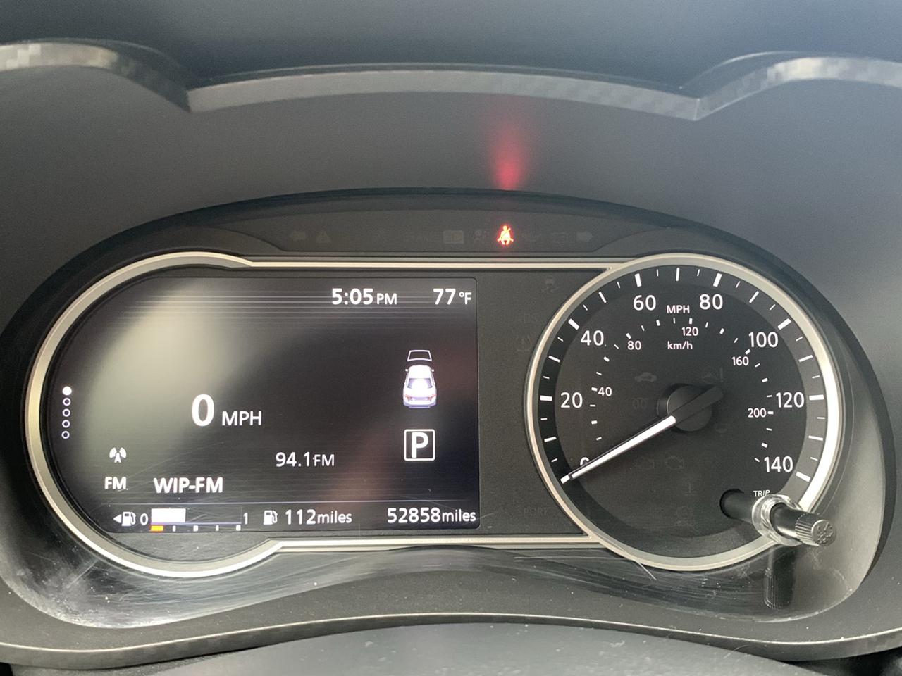 Nissan Versa SR CVT 2024
