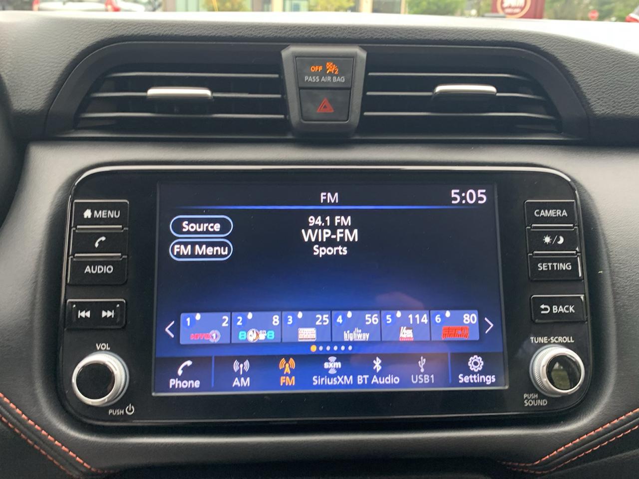 Nissan Versa SR CVT 2024