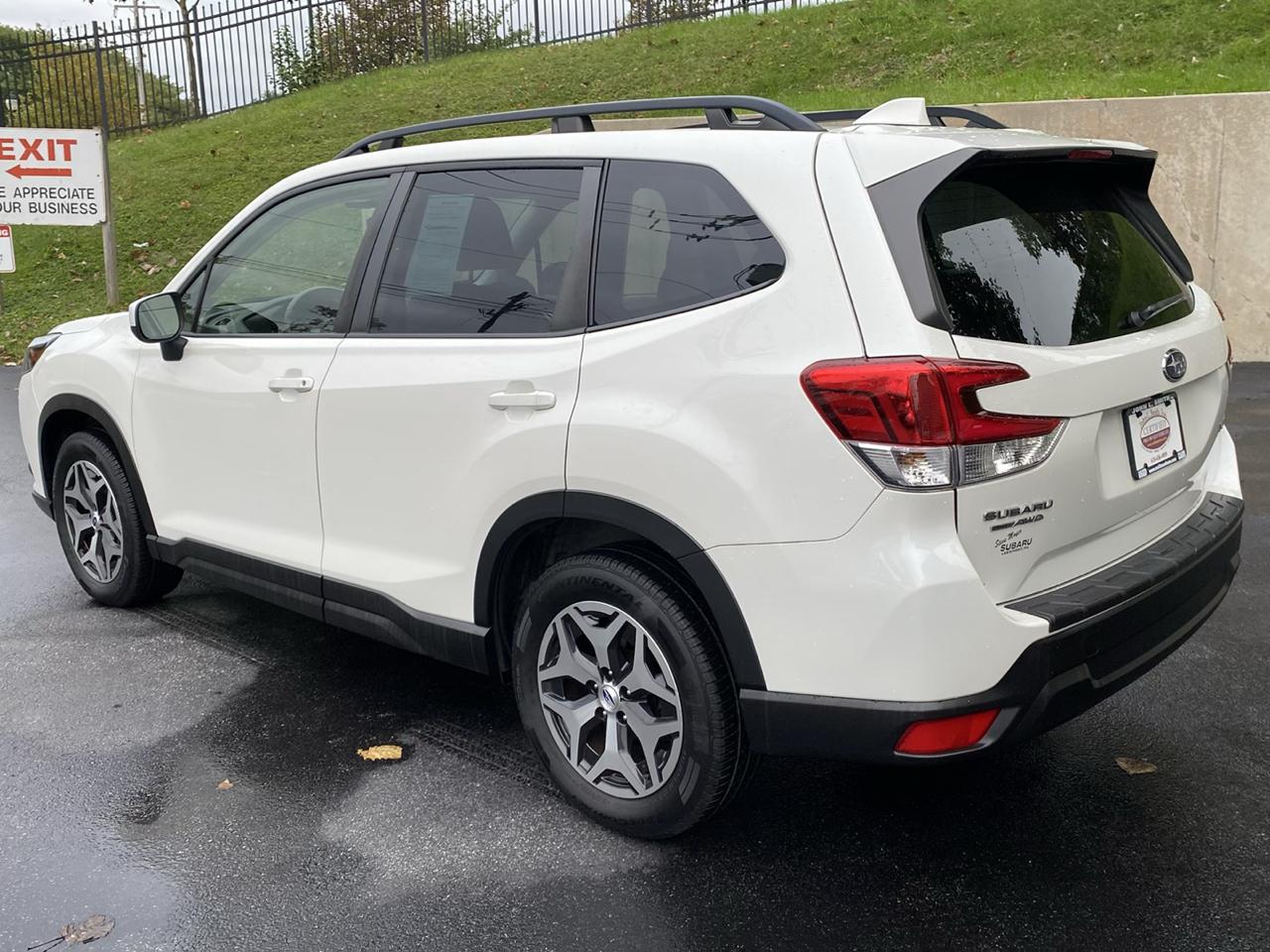 Subaru Forester Premium CVT 2023