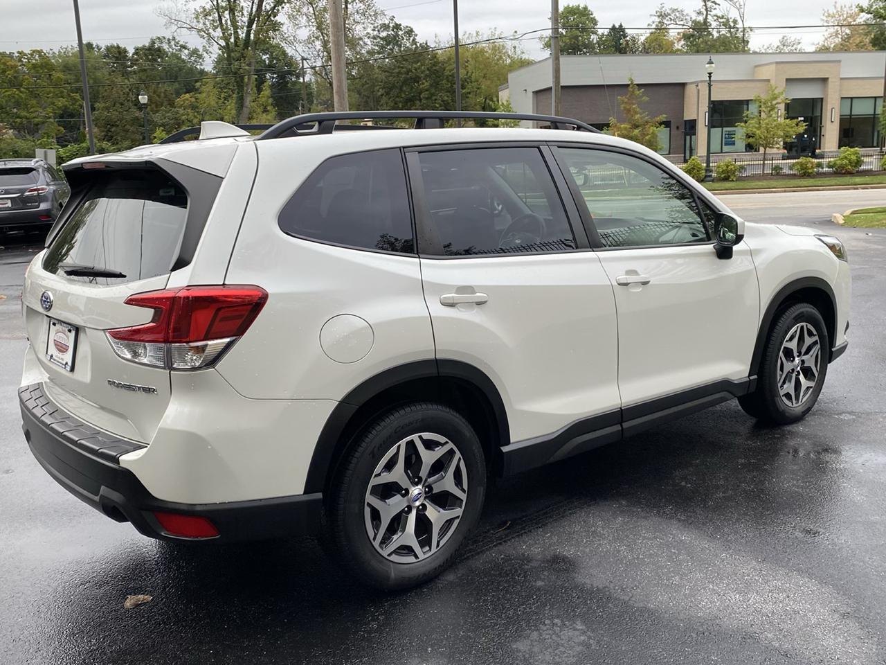 Subaru Forester Premium CVT 2023