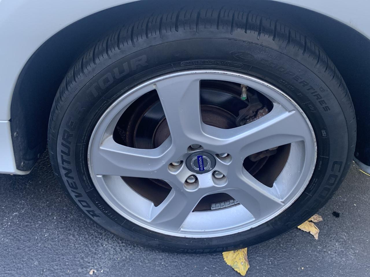 Volvo S60 FWD 4dr Sdn T5 2012