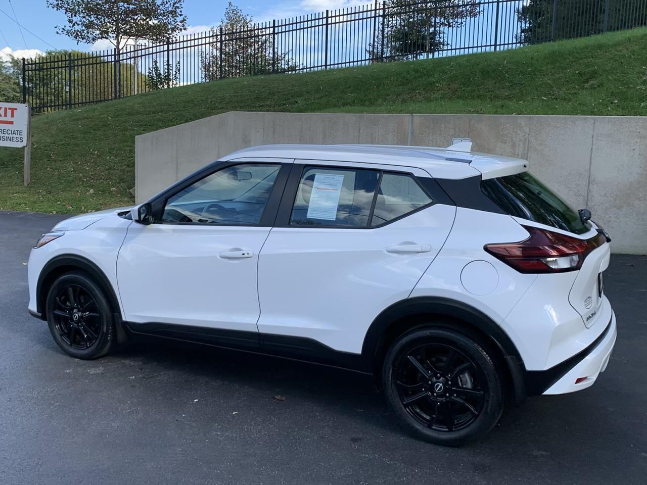 Nissan Kicks SV FWD 2023