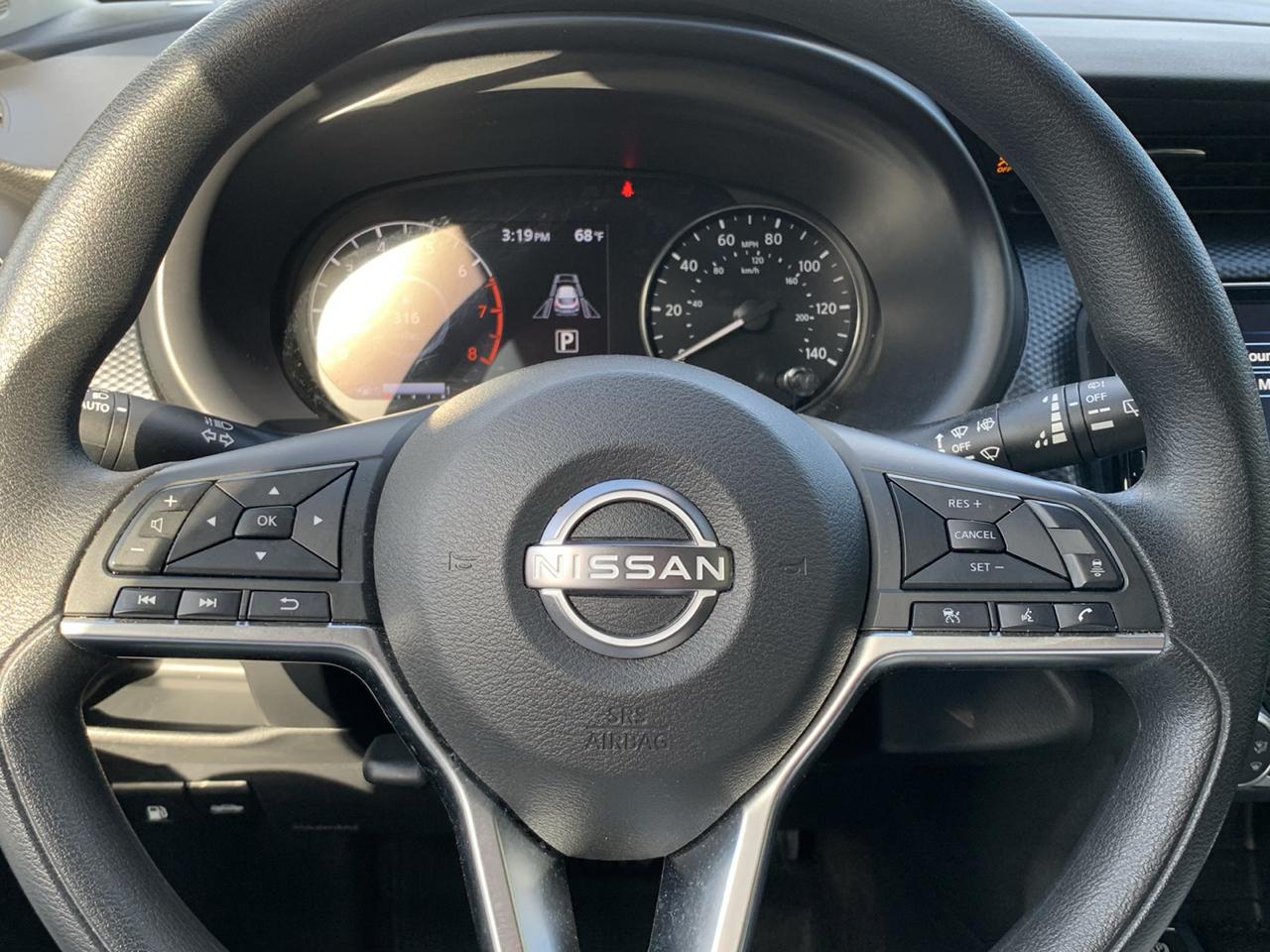 Nissan Kicks SV FWD 2023