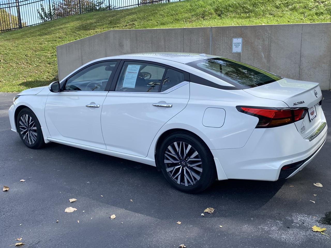 Nissan Altima 2.5 SV Sedan 2023