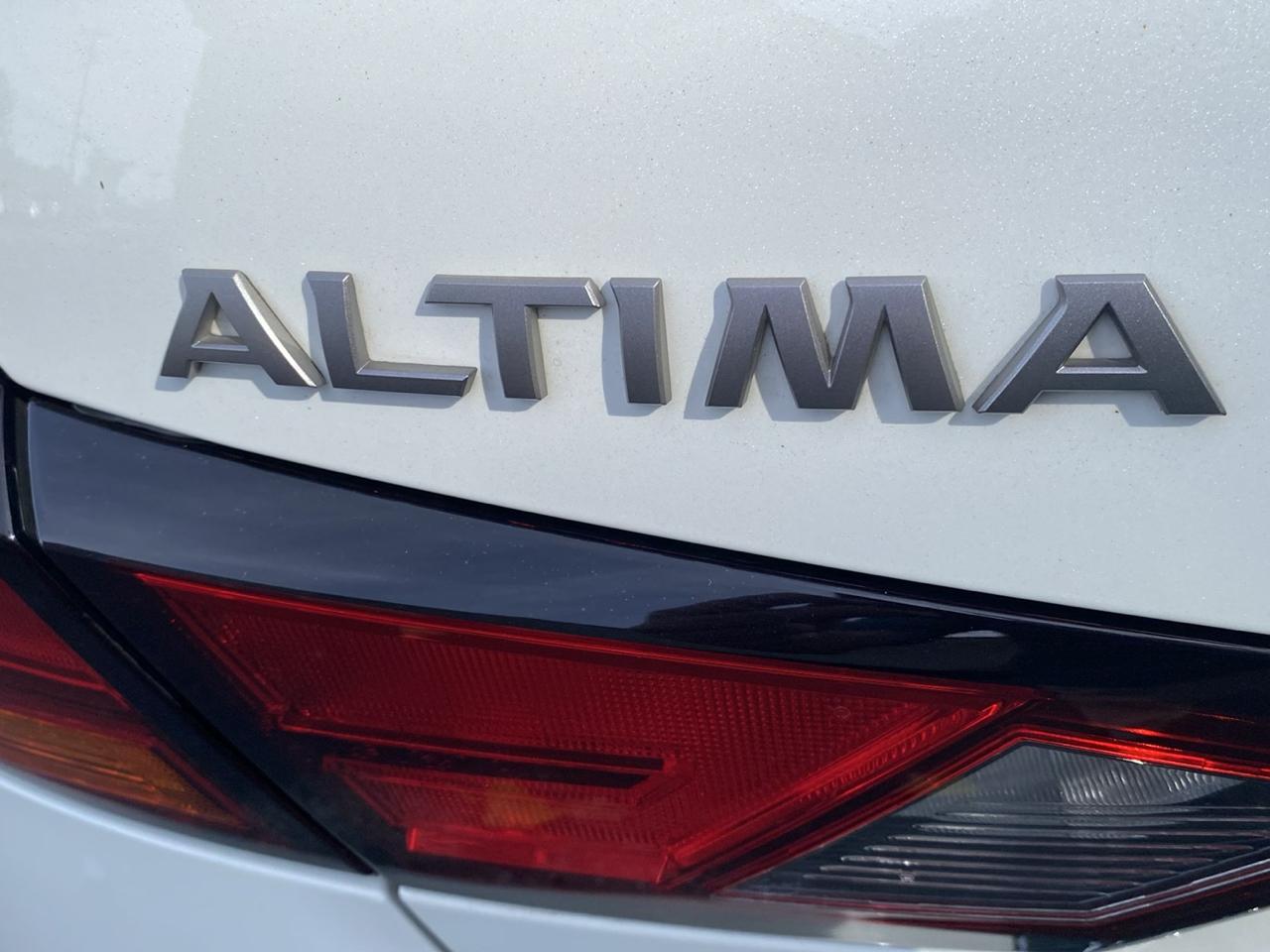 Nissan Altima 2.5 SV Sedan 2023