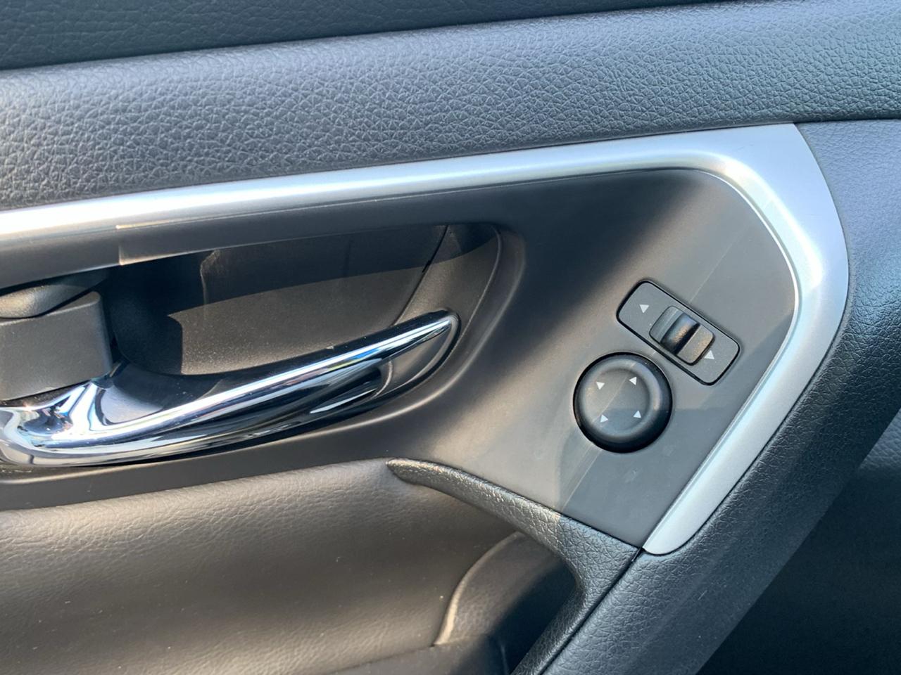 Nissan Altima 2.5 S Sedan 2017