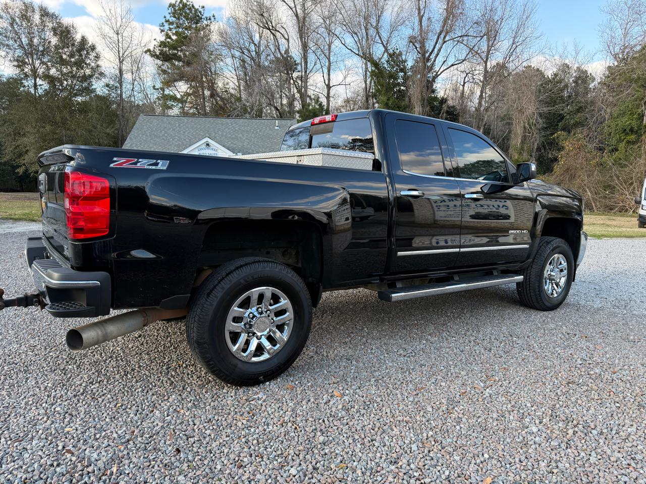 Chevrolet Silverado 2500HD 4WD Crew Cab 153.7" LTZ 2015