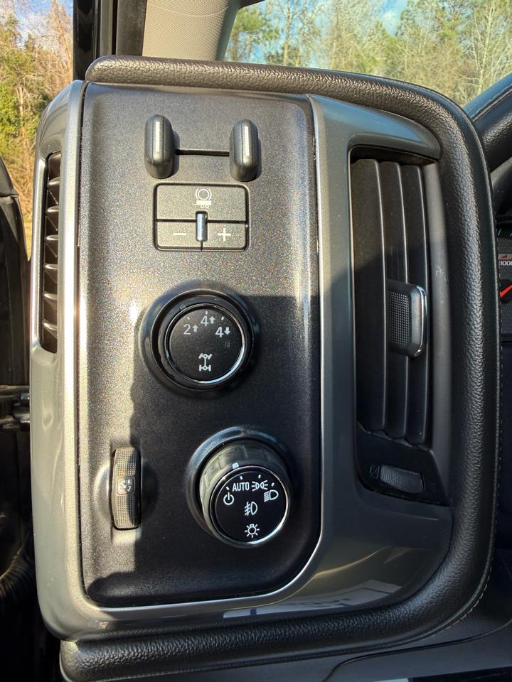 Chevrolet Silverado 2500HD 4WD Crew Cab 153.7" LTZ 2015