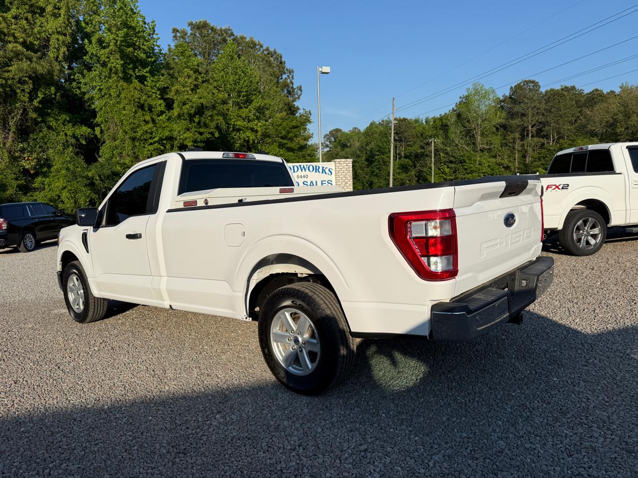 Ford F-150 2WD Reg Cab 122.5" XL 2021