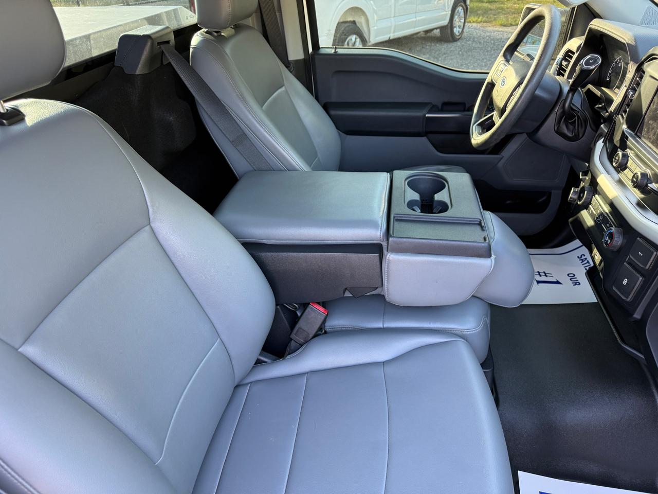 Ford F-150 2WD Reg Cab 122.5" XL 2021