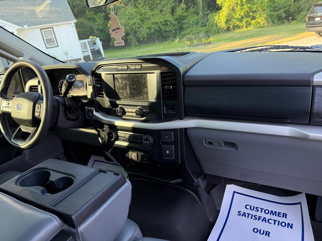 Ford F-150 2WD Reg Cab 122.5" XL 2021