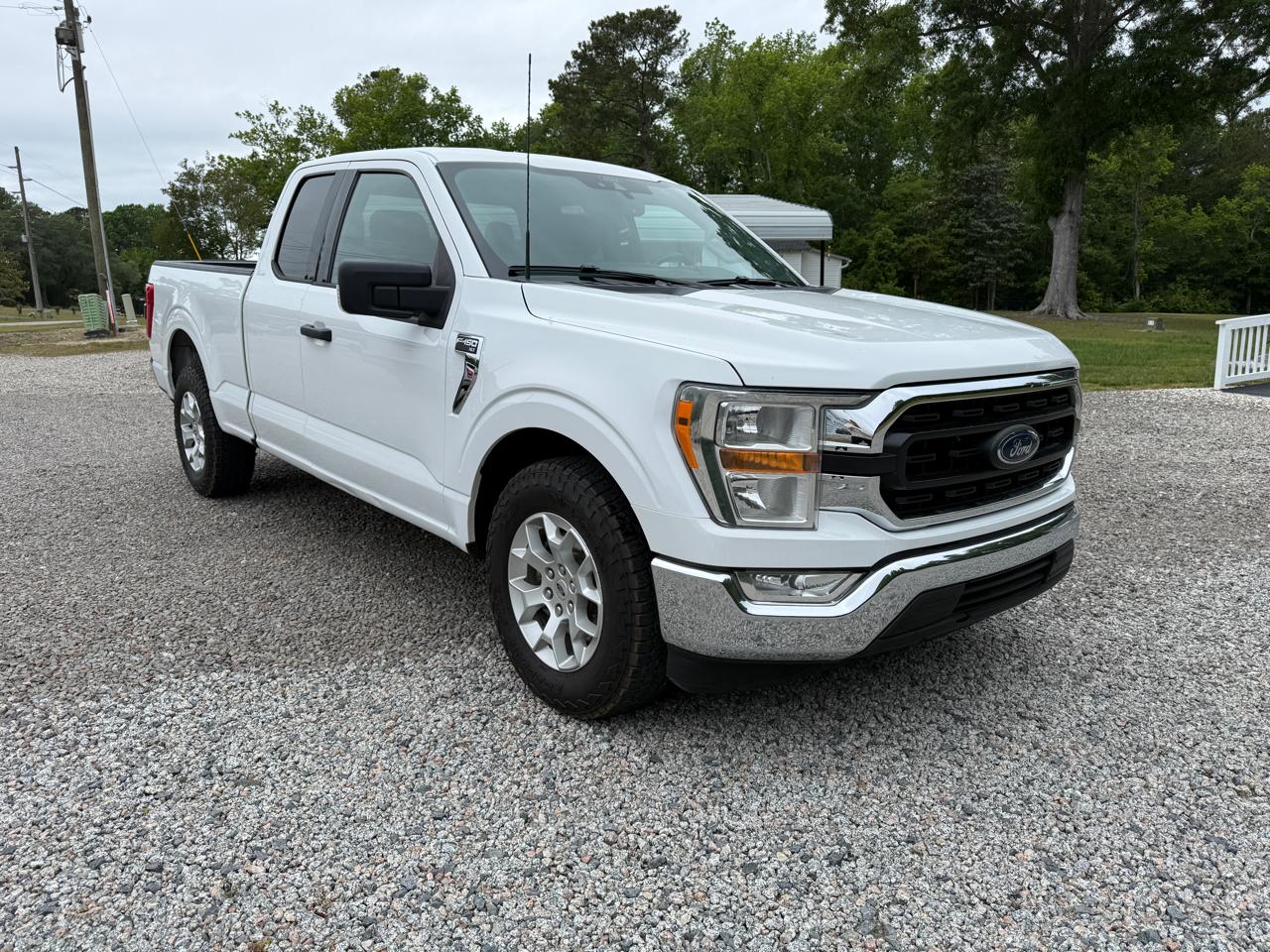 Ford F-150 2WD Supercab 133" XLT 2021