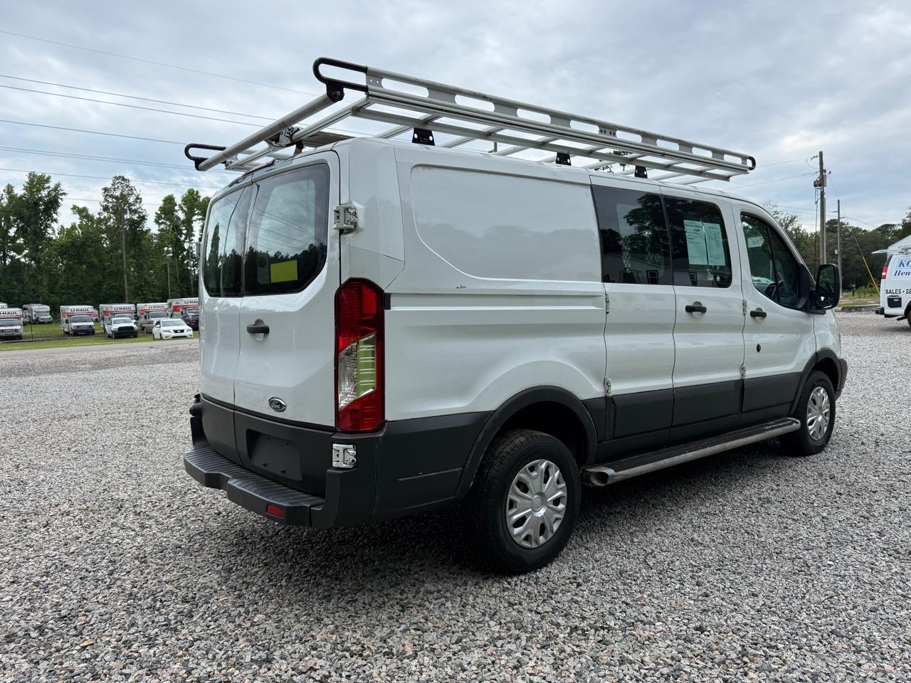 Ford Transit 150 Van Low Roof w/Sliding Pass. 148-in. WB 2015