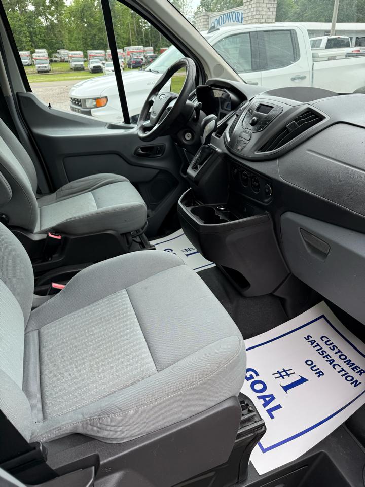 Ford Transit 150 Van Low Roof w/Sliding Pass. 148-in. WB 2015