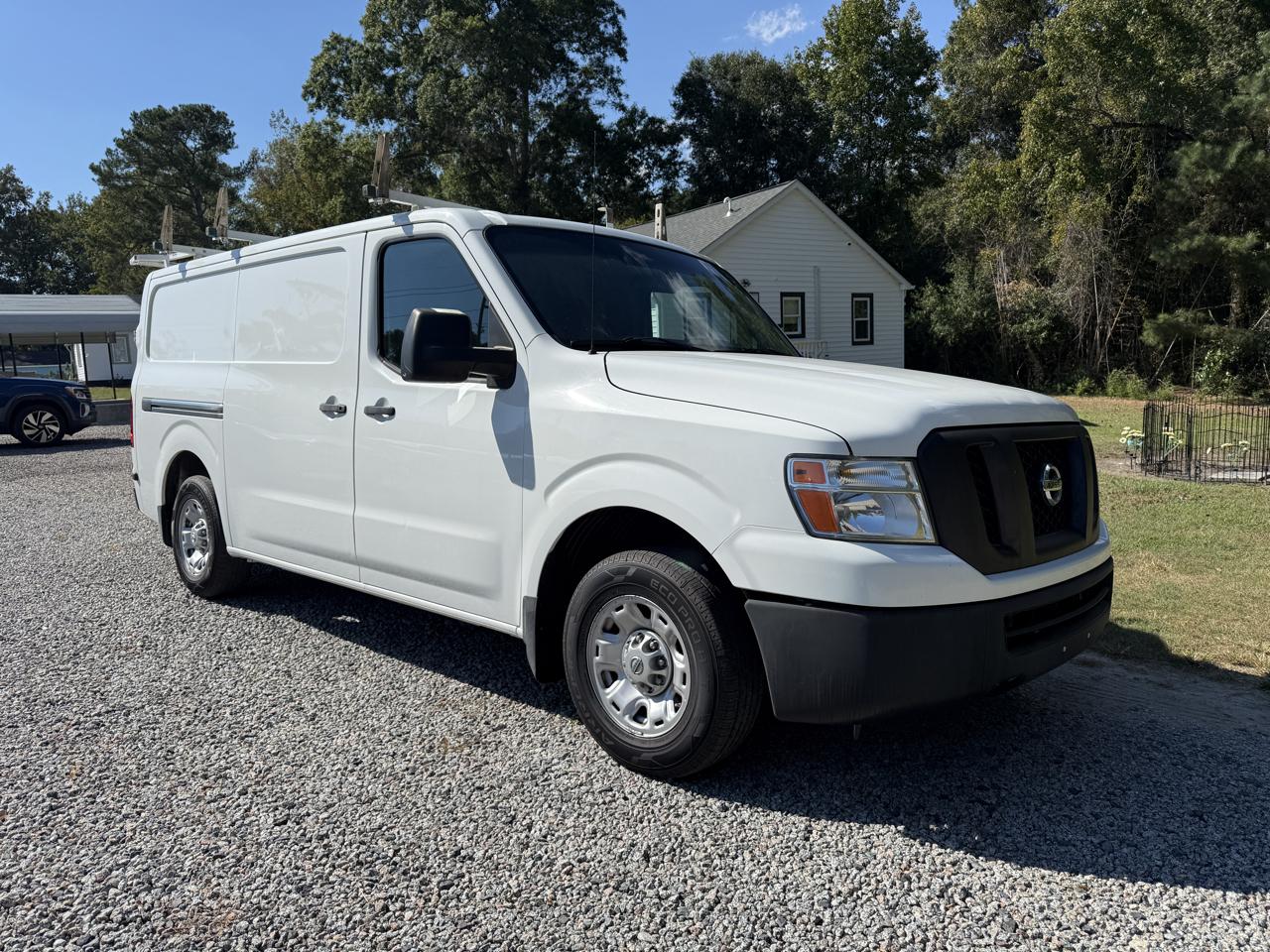 Nissan NV 2500 HD  2017