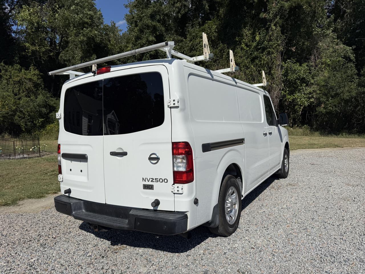 Nissan NV 2500 HD  2017