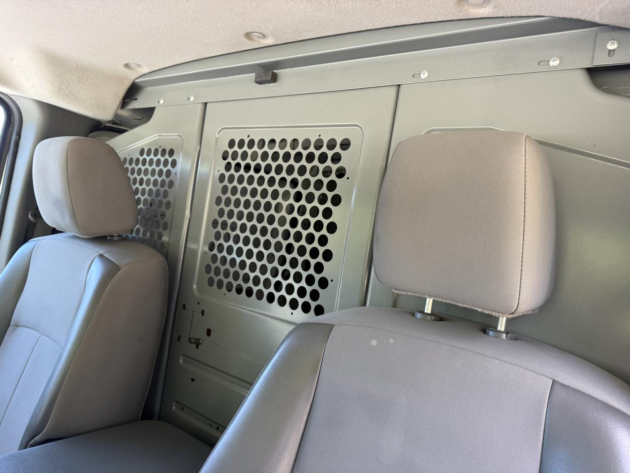 Nissan NV 2500 HD  2017