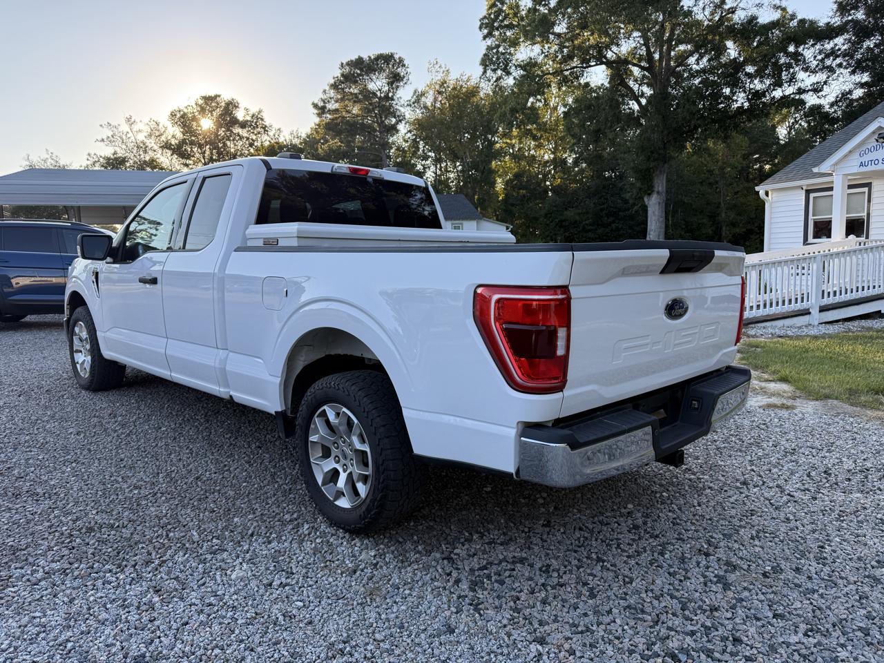 Ford F-150 2WD SuperCab 145" XLT 2021