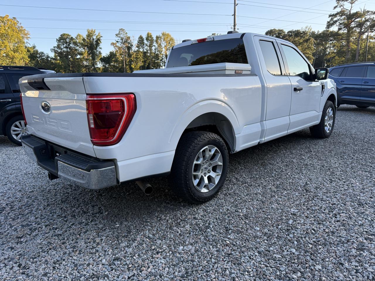 Ford F-150 2WD SuperCab 145" XLT 2021