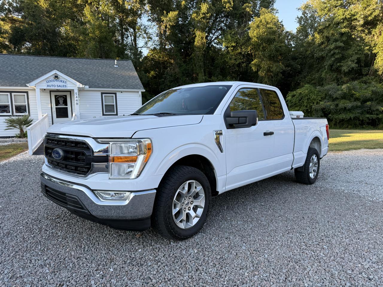 Ford F-150 2WD SuperCab 145" XLT 2021