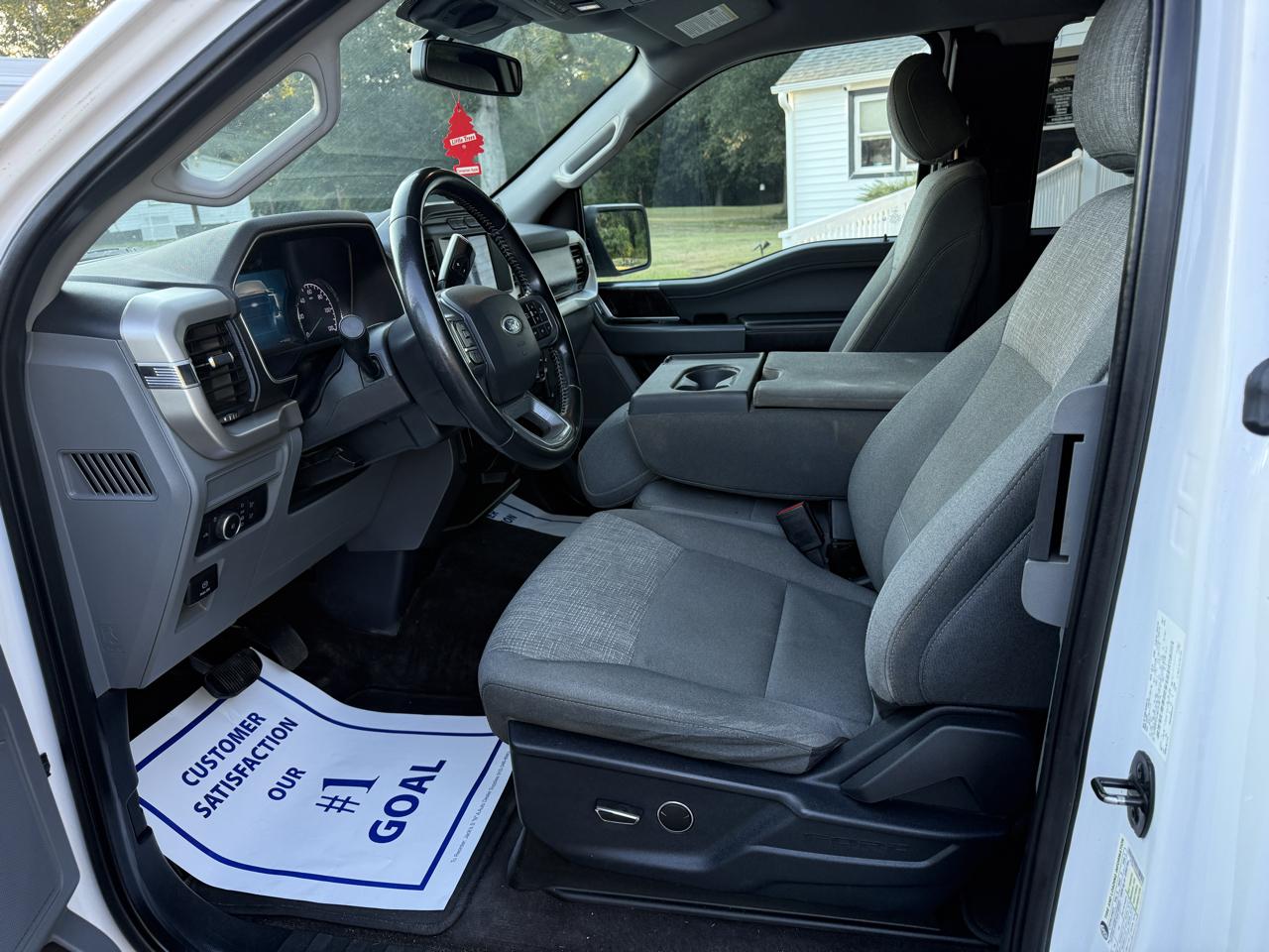 Ford F-150 2WD SuperCab 145" XLT 2021