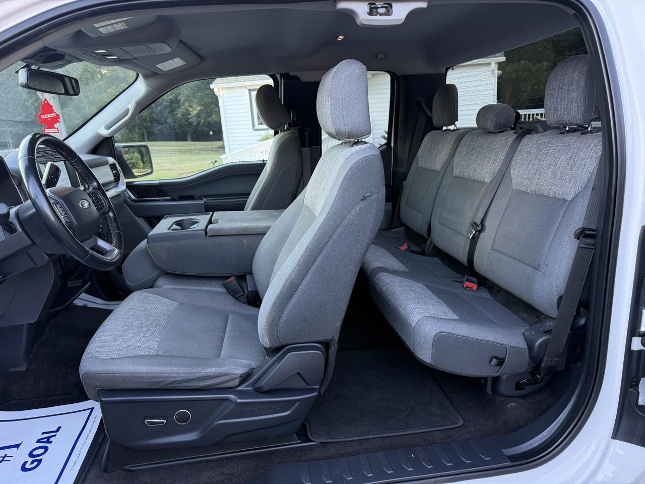 Ford F-150 2WD SuperCab 145" XLT 2021
