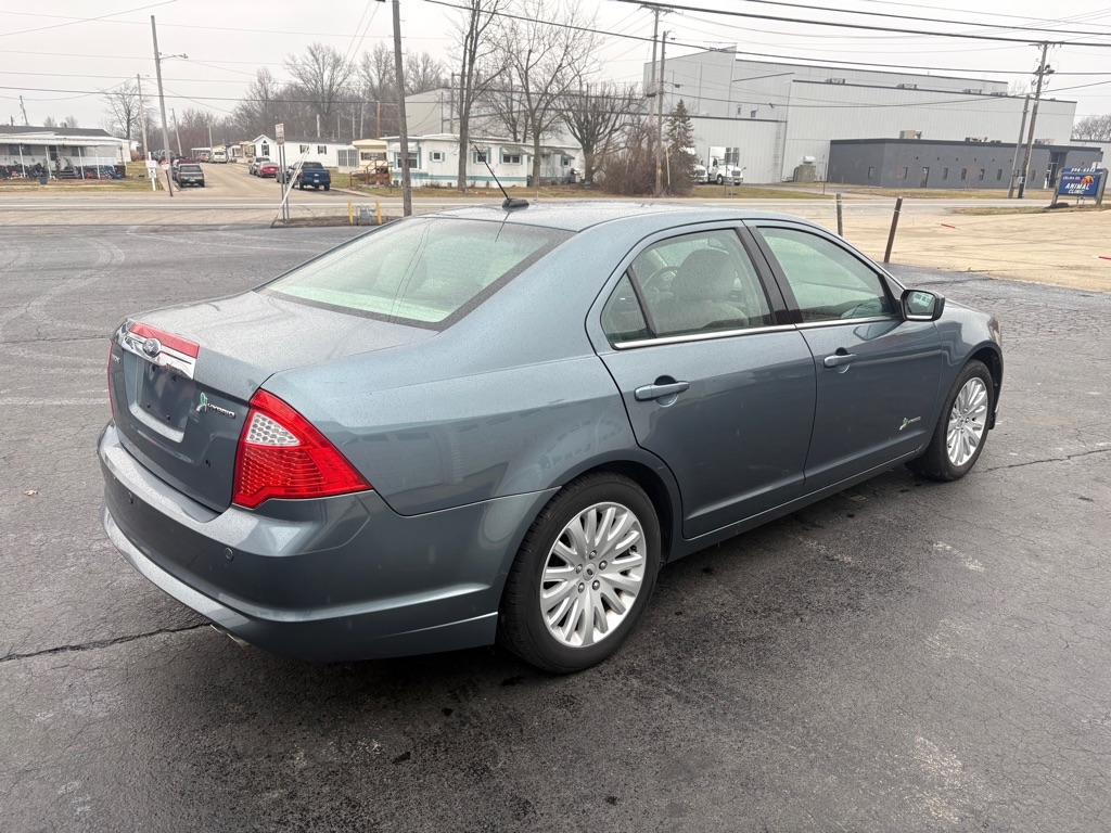 Ford Fusion Hybrid Sedan 2011