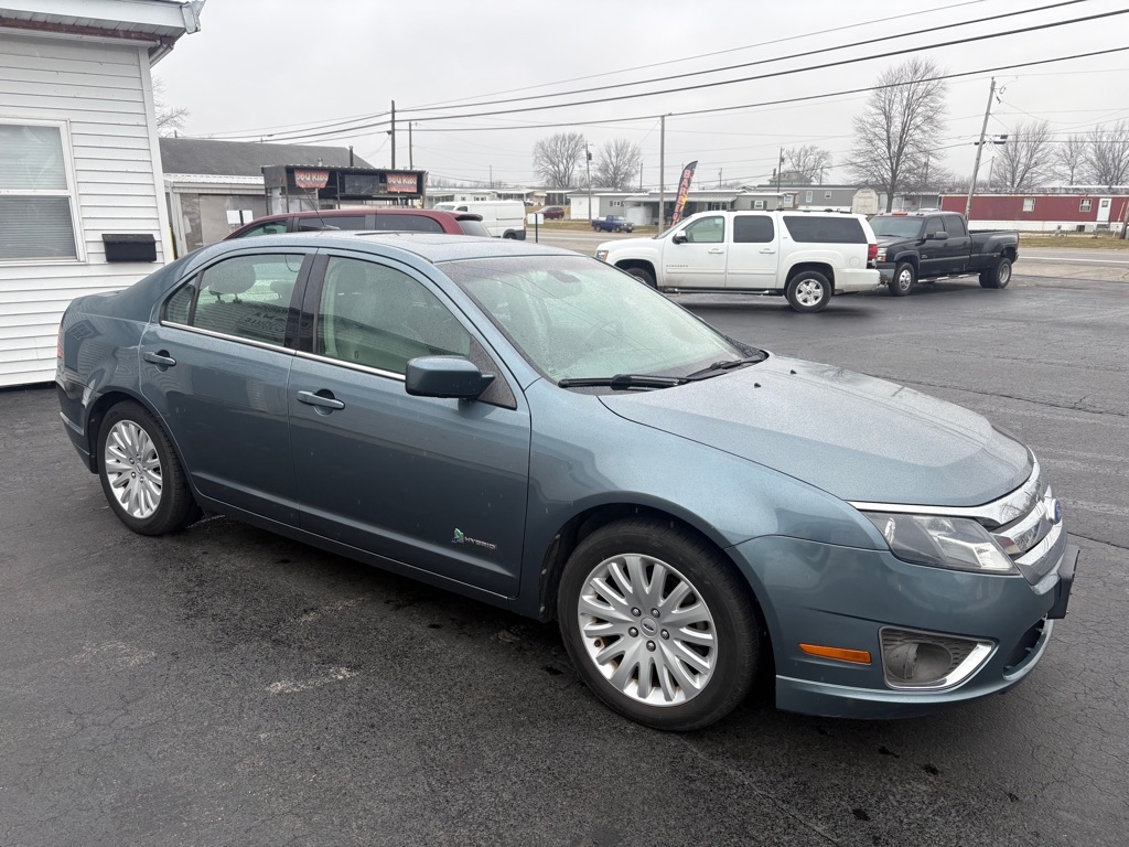 Ford Fusion Hybrid Sedan 2011