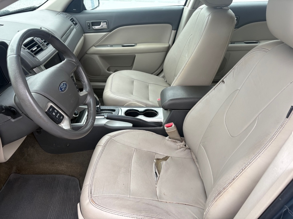 Ford Fusion Hybrid Sedan 2011